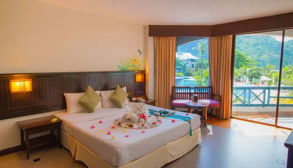 هتل فی فی آیلند کابانا